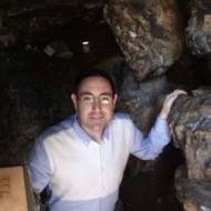 Rabbi Ari Enkin in Pekiin